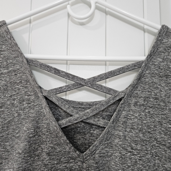 Livi Active Plus 18/20 Gray Tee with Cross Back and Colorful Print ALL FOR LOVE - Picture 6 of 6